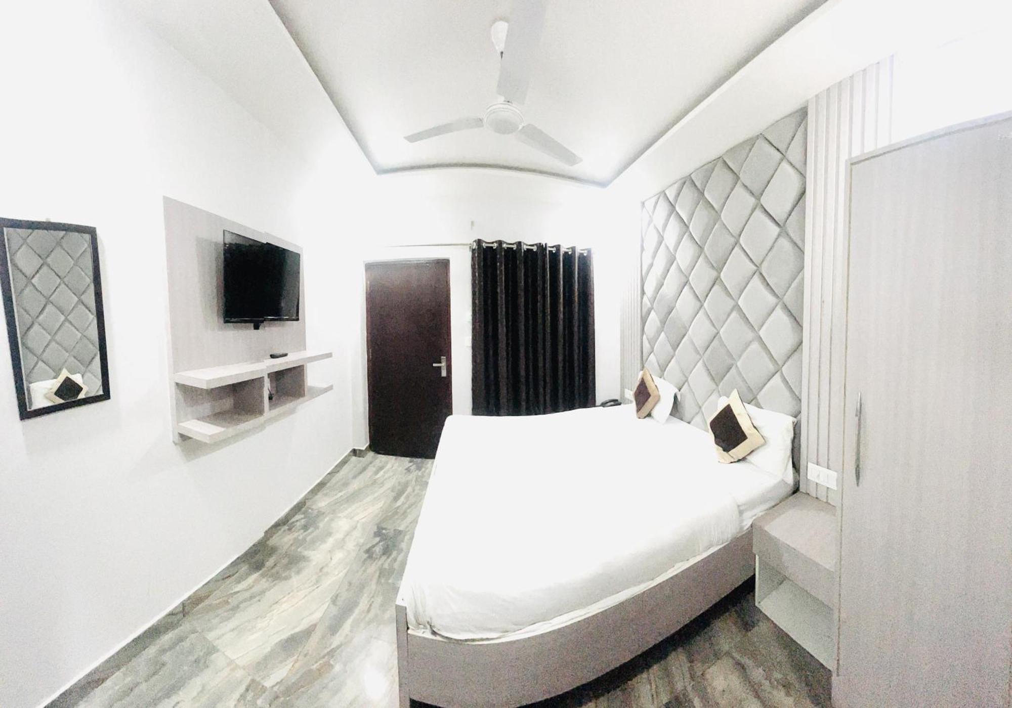 Hotel Green Apple Bareilly Bareli Exterior foto