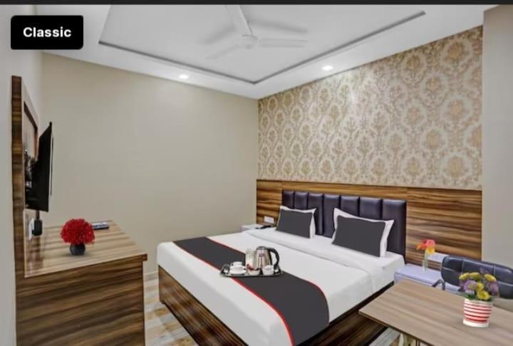 Hotel Green Apple Bareilly Bareli Exterior foto